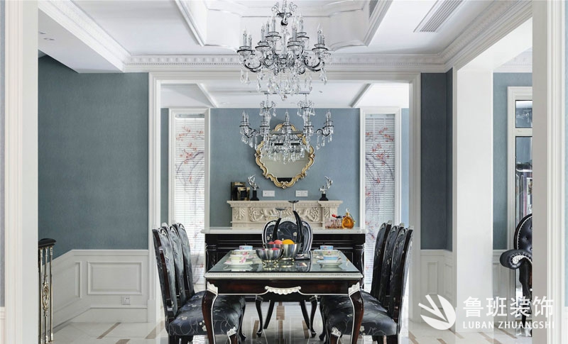 踢腳線(xiàn)安裝也要分明暗？