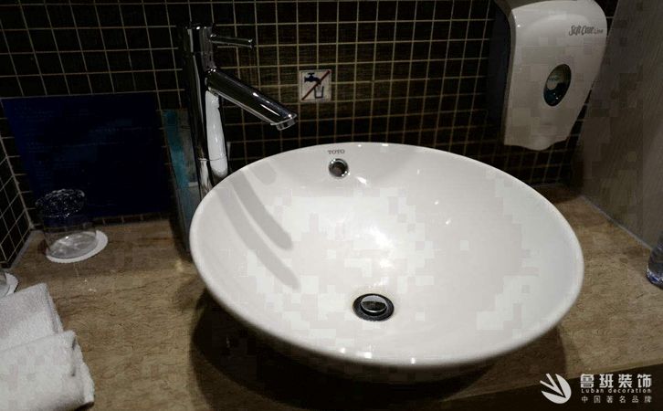 盆墻排水高度一般是多少？安裝時要注意細節