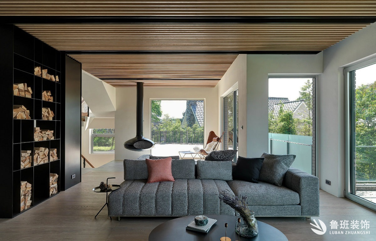 陽臺與客廳之間到底該不該裝門？